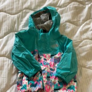North Face rain jacket/pants size 6-12 months.